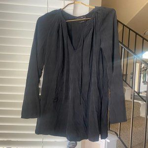 1-01 BABATON Aritzia 100% Silk Top